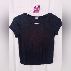 #68 Garage Black short sleeve top